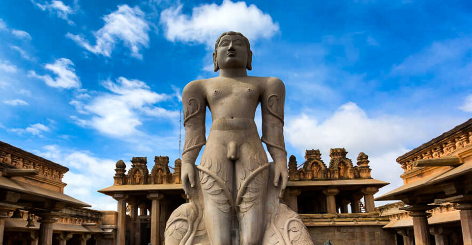 Gomesteshwara Statue
