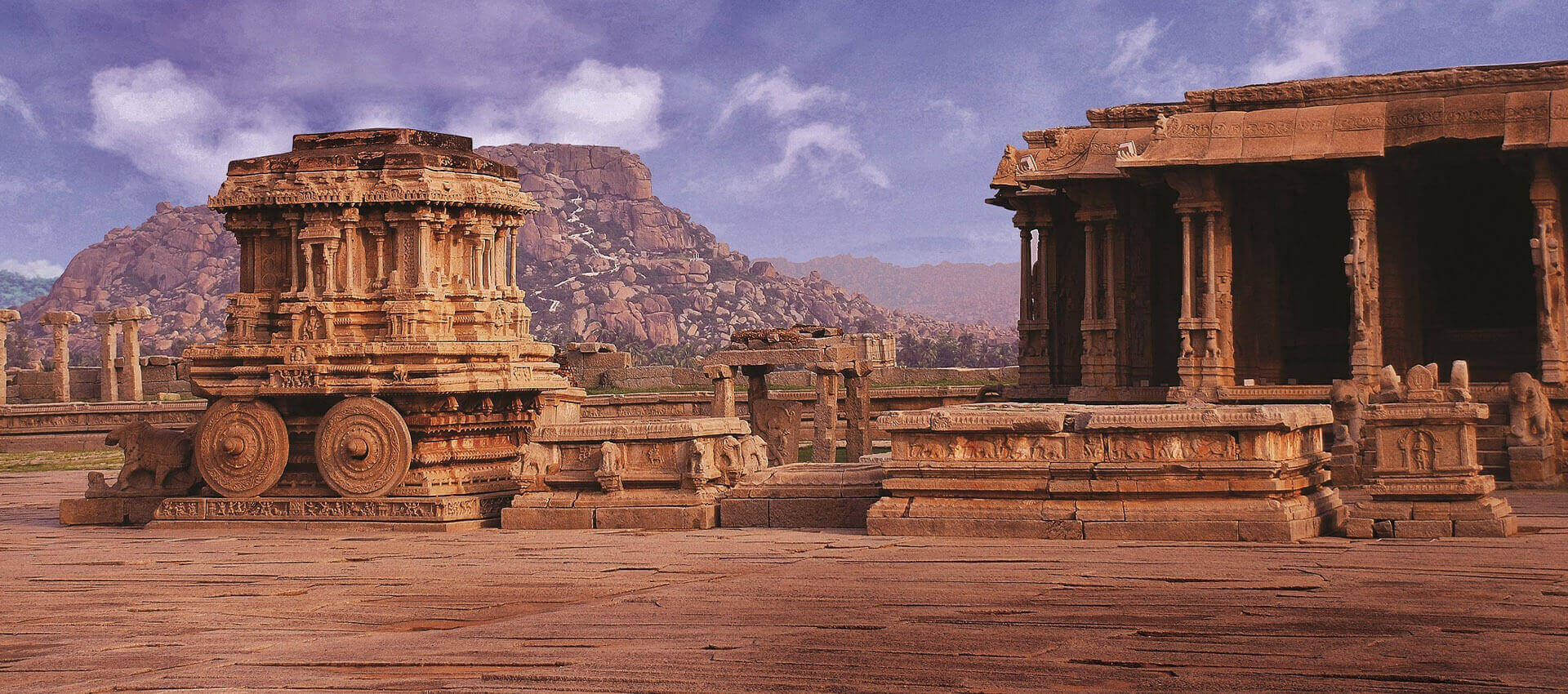 stone chariot hampi Karnataka