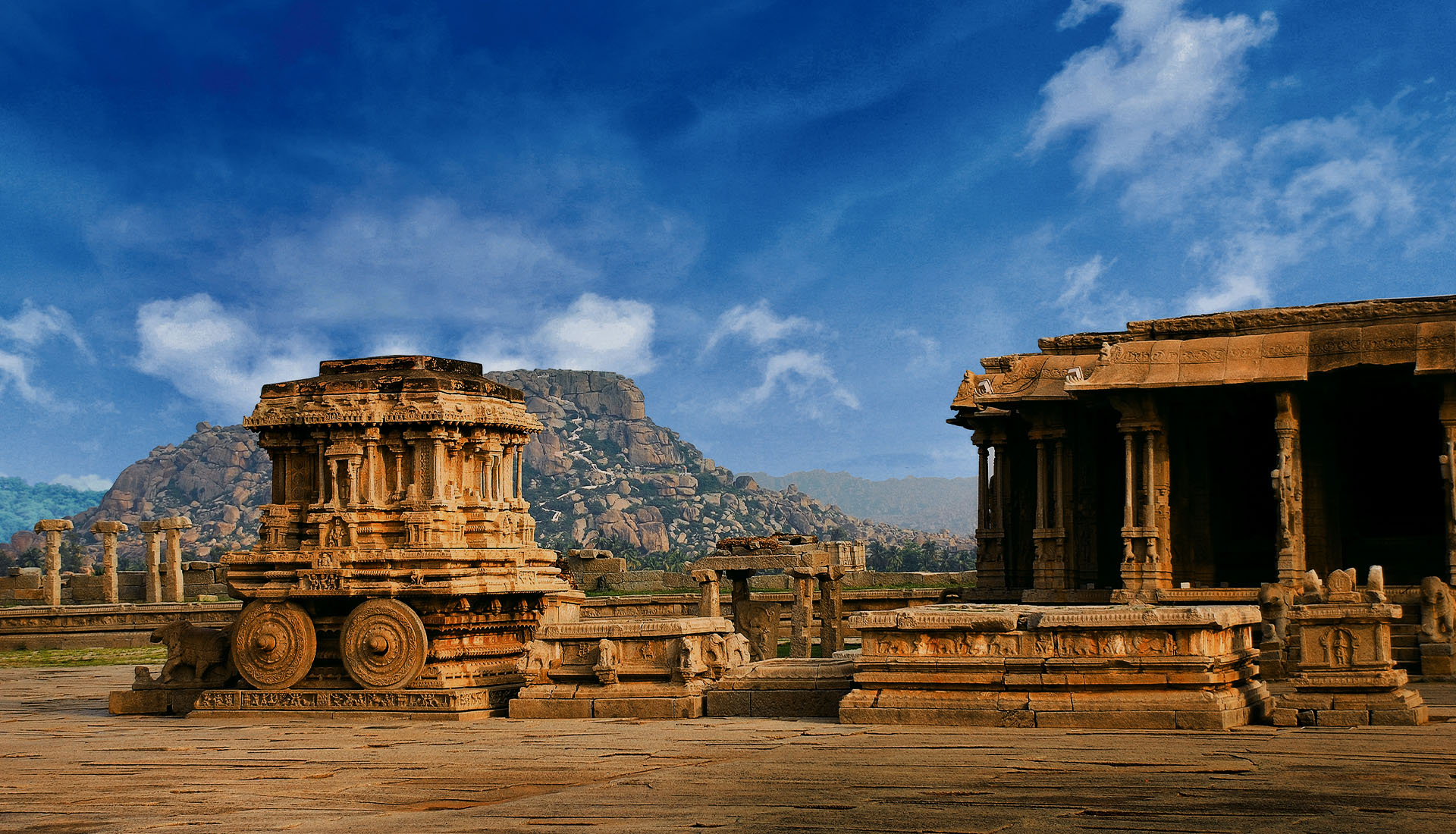 Monuments in Karnataka | Must Visit Monuments in Karnataka