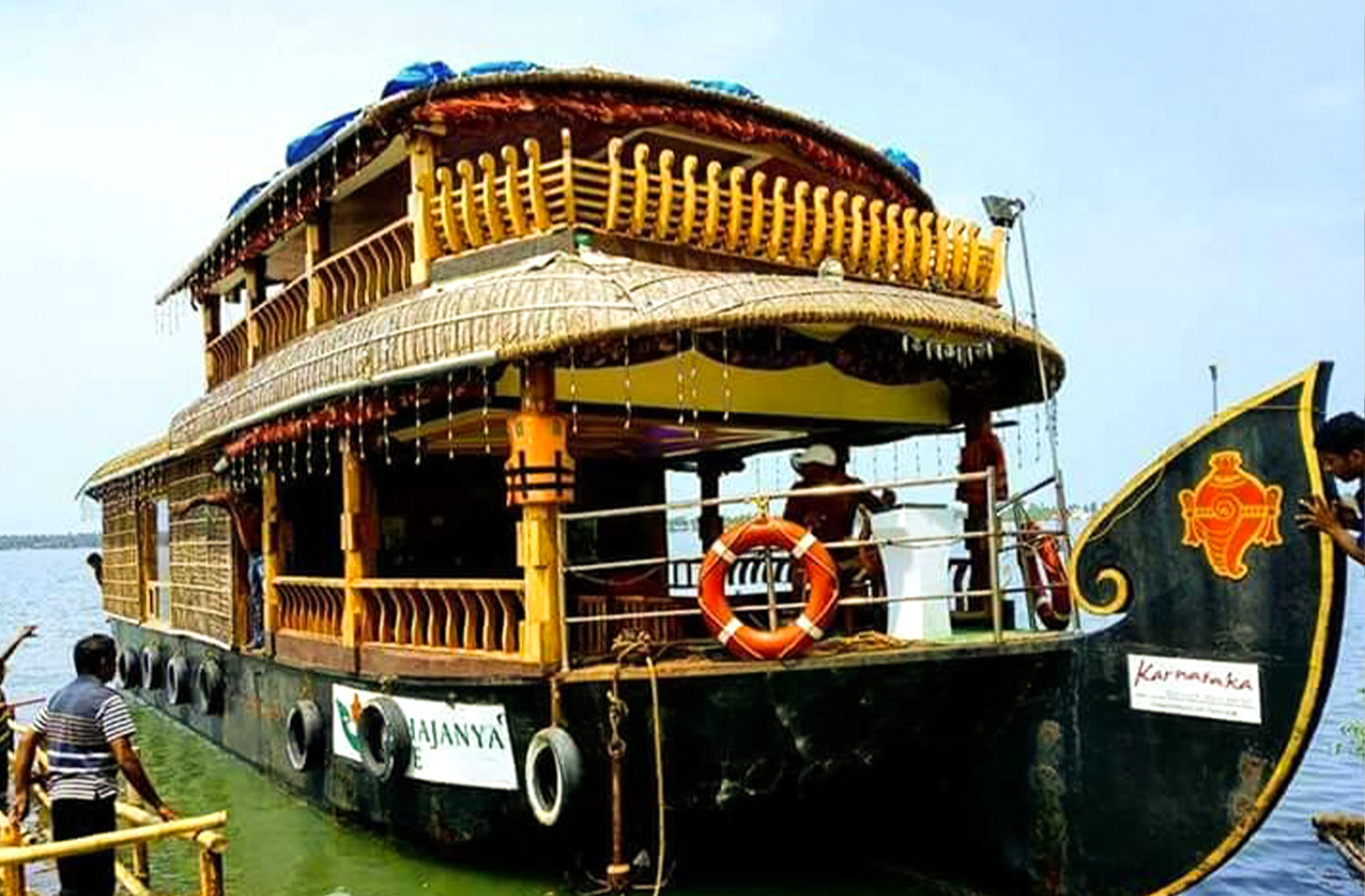 Panchajanya Houseboat