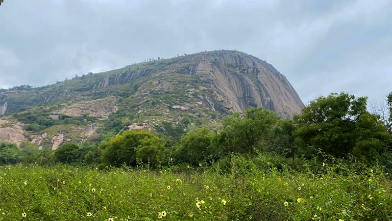 ಹಂಡಿ ಗುಂಡಿ ಬೆಟ್ಟದ ಚಾರಣ